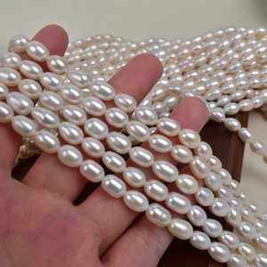 WENCHI 1021 Perles de riz d'eau douce naturelles économiques de 6 mm, blanches, en vrac, 37 cm par lot pour la fabrication de bijoux - Product Image 1