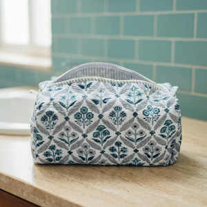 Bolsa de Cosméticos Acolchada de Algodón Resistente al Agua VEER HANDIRCRAFTS, Tamaño Grande, Cierre de Cremallera, Asa Suave, Estilo Vintage, Portátil - Product Image 6