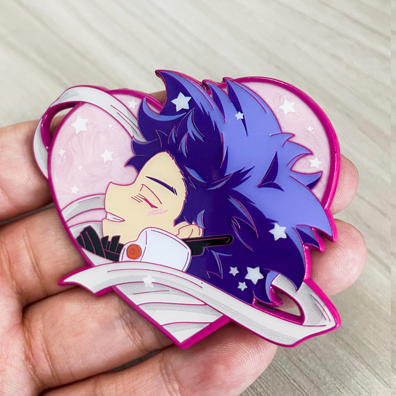 Высококачественный окрашенный розово-красный металлический значок с УФ-печатью заколка для лацкана мягкие эмалированные заколки на заказ