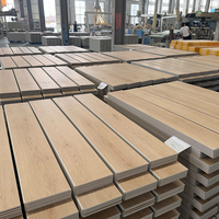 WPC-Verbunddielen Außenbodenplatten Quadratische Pool-Bodenbeläge Technische Holzpaneele für Garten Küche Terrasse