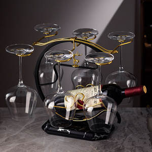 Porte-bouteilles rond moderne avec ornement cerf doré – Présentoir de bar durable pour la maison et les fêtes - Product Image 3