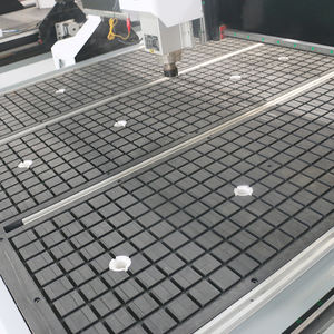 ماكينات سي إن سي مخصصة للخشب 1212 1325 1530 2030 لصناعة الخزائن والنقش على الخشب والمعادن والبلاستيك - Product Image 4