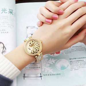 นาฬิกาข้อมือผู้หญิง,นาฬิกาควอตซ์คริสตัลหรูหราสายสีเงิน/ทองแฟชั่นลายเสือดาว - Product Image 5