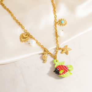 สร้อยคอไข่มุกสไตล์ยุโรป โซ่ทองประดับปลาดาวและเปลือกหอย สร้อยคอคล้องไหปลาร้า เครื่องประดับสำหรับงานปาร์ตี้ จี้โลหะผสมสังกะสี - Product Image 3