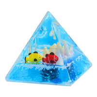 Presse-papiers et support de stylo en acrylique en forme de pyramide, avec effet de neige liquide, d'eau, d'huile, de bulles, de liqueur et de paillettes