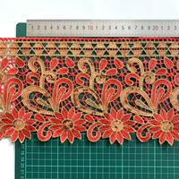 Vente en gros de dentelle guipure brodée avec des paillettes, des sequins et des perles, bordure décorative pour robes