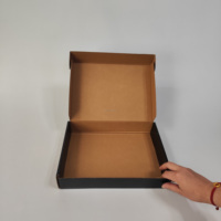 Großhandel Maßgefertigter Dreischichtiger Flugzeugbox-inspirierter Wellpappe-Fotorahmen Karton Individuelle Farben Recycelte Materialien 4C-Offset