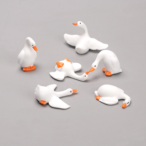 Figurine d'oiseau miniature mignonne en forme de canard blanc, petite décoration de bureau pour micro-paysages et décoration de bureau - Product Image 5