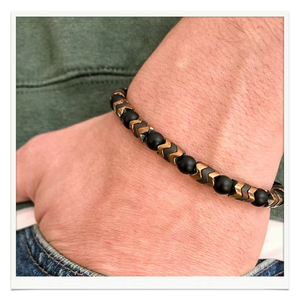 سوار رجالي من الخرز مقاس 8 مم، مجوهرات بوهيمية من الحجر الطبيعي العقيق الأسود، سوار أنيق قابل للتمدد من الهيماتيت بتصميم سهم - Product Image 6