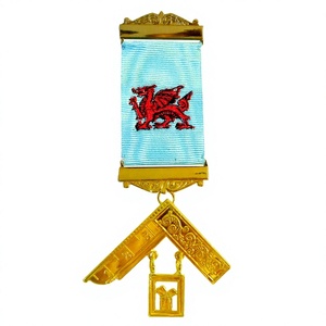 เครื่องประดับศิลปะเมสันพร้อมริบบิ้นสีเทอร์ควอยซ์และโลโก้มังกรแดง - Product Image 1