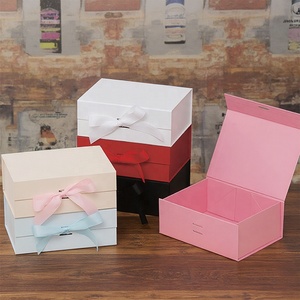 Caja de Regalo Rosa para Productos de Cuidado de la Piel con Cierre Magnético y Cinta para Marca de Belleza por AOPA - Product Image 2