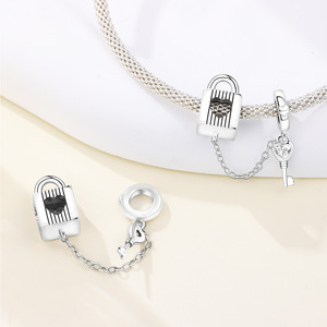 Candado de amor de latón con llave, cadena de seguridad, cuentas de aislamiento, accesorios de joyería DIY para pulseras, colgante para <span class=keywords><strong>mujer</strong></span> - Product Image 2
