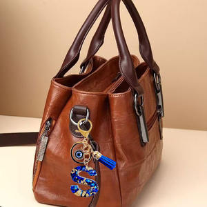 <span class=keywords><strong>Porte</strong></span>-clés en plastique bleu œil de diable avec pampille, motif lettre initiale anglaise (26 lettres), idéal pour filles, femmes et dames - Vente en gros - Product Image 3