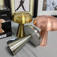Champignon en métal à côté de la lampe de table rechargeable LED sans fil tactile dimmable USB lampe de table Mid Century