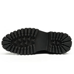 Chaussures à talons hauts tendance 2026 à double épaisseur et à bout épais avec clous en cuir véritable - Chaussures décontractées et habillées pour hommes - Product Image 2