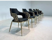 Chaise de salle à manger italienne Chaise de salle à manger design d'intérieur imprimé léopard villa restaurant design acier inoxydable Chaise de salle à manger d'hôtel or noir