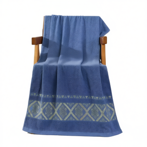 Toalla de baño de algodón, colores mezclados, 3,5 mm de grosor, resistente al agua, con borde ancho, accesorio para muebles - Product Image 1