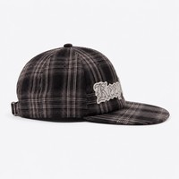 Casquette de baseball vintage en velours côtelé avec logo personnalisé appliqué, 5 panneaux, visière plate structurée, fermeture snapback, vente en gros