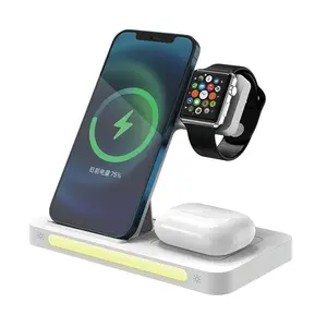 Trending उत्पादों 2022 नई आगमन 1 में 3 के लिए एलईडी प्रकाश के साथ वायरलेस चार्जर फोन को चार्ज आधार फोन घड़ी के लिए ईरफ़ोन
