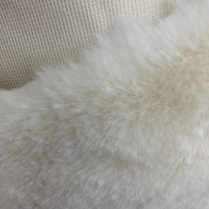Tissu en peluche fausse fourrure polyester, pour la fabrication de jouets des animaux de compagnie - Product Image 4