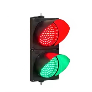 Système de feux de circulation solaires à LED intelligents, personnalisable par le fabricant, différentes tailles, contrôle des feux de circulation routière - Product Image 1