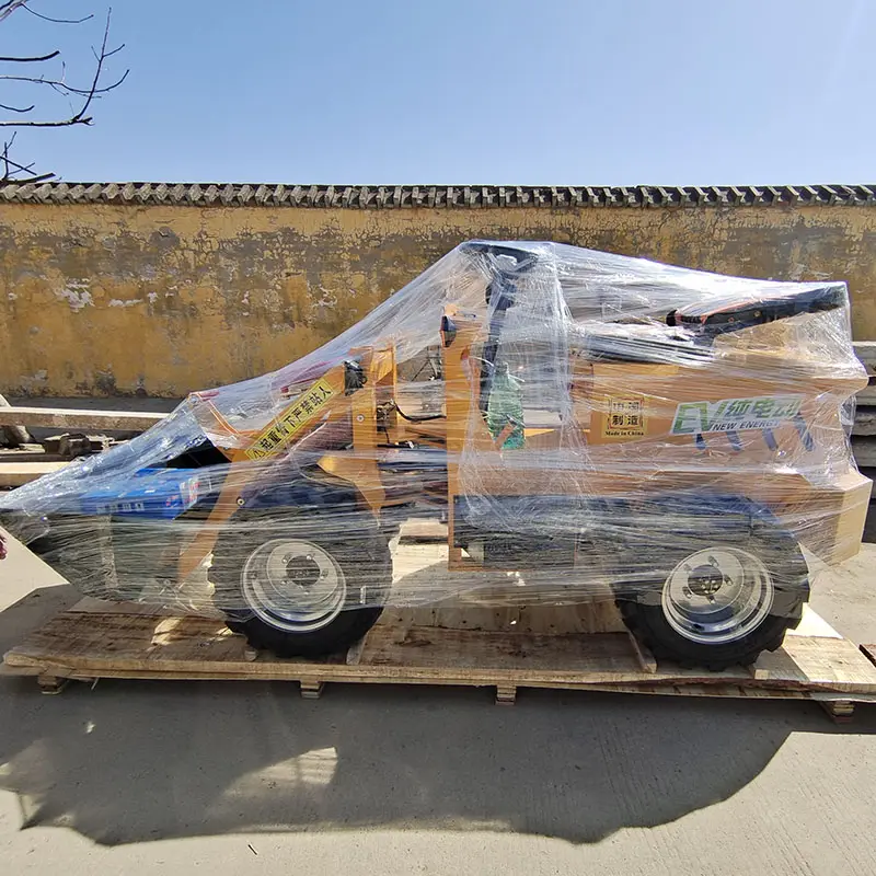 Multi-functional Four-wheel Drive Electric Loader 500kg / 600kg Farm Mini Loader