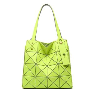 Hot Sale Frosted Illusion Geometric Diamond Tote Bag Zipper Closure Versatile Large-Capacity Single-Shoulder Handbag Two Handles - Product Image 4