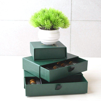 Boîte cadeau magnétique de luxe vert foncé mat avec poignée en soie, logo personnalisé en or, boîte rigide pour bijoux, montres, emballage cadeau