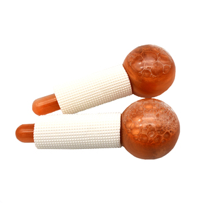 Beauty Ice Roller Globes Rodillo facial Masajeador de piel fría Globos mágicos - Product Image 1