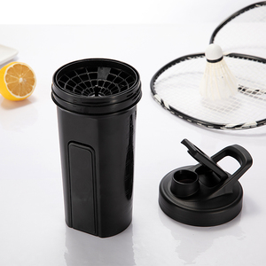 Mezclador de proteínas de una pared, botella de agua agitadora de plástico PP de 700ml con imán superfuerte para gimnasio, sin BPA, tapa a prueba de fugas - Product Image 4