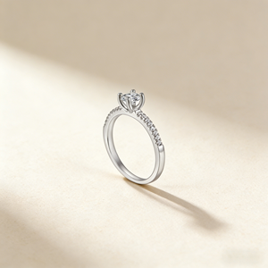 Anillo de Compromiso Clásico Redondo con Solitario, Plata de Ley 925, Anillo con Pavé de Circonitas, Anillo de Promesa Delicado para Mujer - Product Image 3