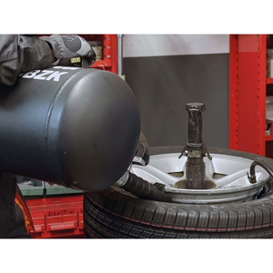 เบรกเกอร์ยาง1950BZK รุ่นเบต้าพร้อมถังขนาด18ลิตร - Product Image 3