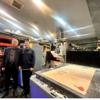 Routeur CNC industriel certifié ISO et CE 1325 pour la gravure et la découpe du bois avec contrôle Mach3 et moteur servo