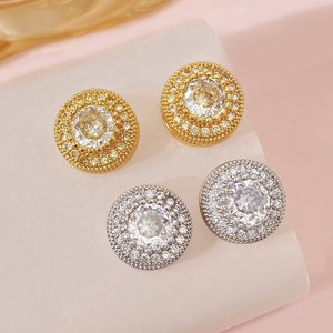 Bijoux coréens tendance pour femmes, sans ternissement, plaqués or 18 carats, petites boucles d'oreilles à clous entièrement serties de zircon - Product Image 2