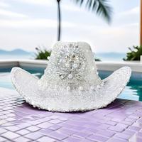 Chapeaux de Fête en Gros pour Femmes : Chapeau de Cowboy Argenté Scintillant avec Fleurs, Perles et Strass pour Enterrement de Vie de Jeune Fille, Mariage et Douche Nuptiale