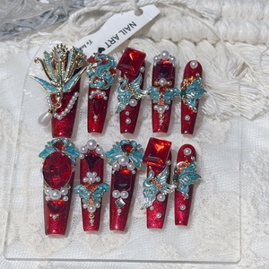 Ten Miles of Red Makeup [Splendid Marriage] Lujosa manicura puramente artesanal y armadura portátil estilo corona - Product Image 2