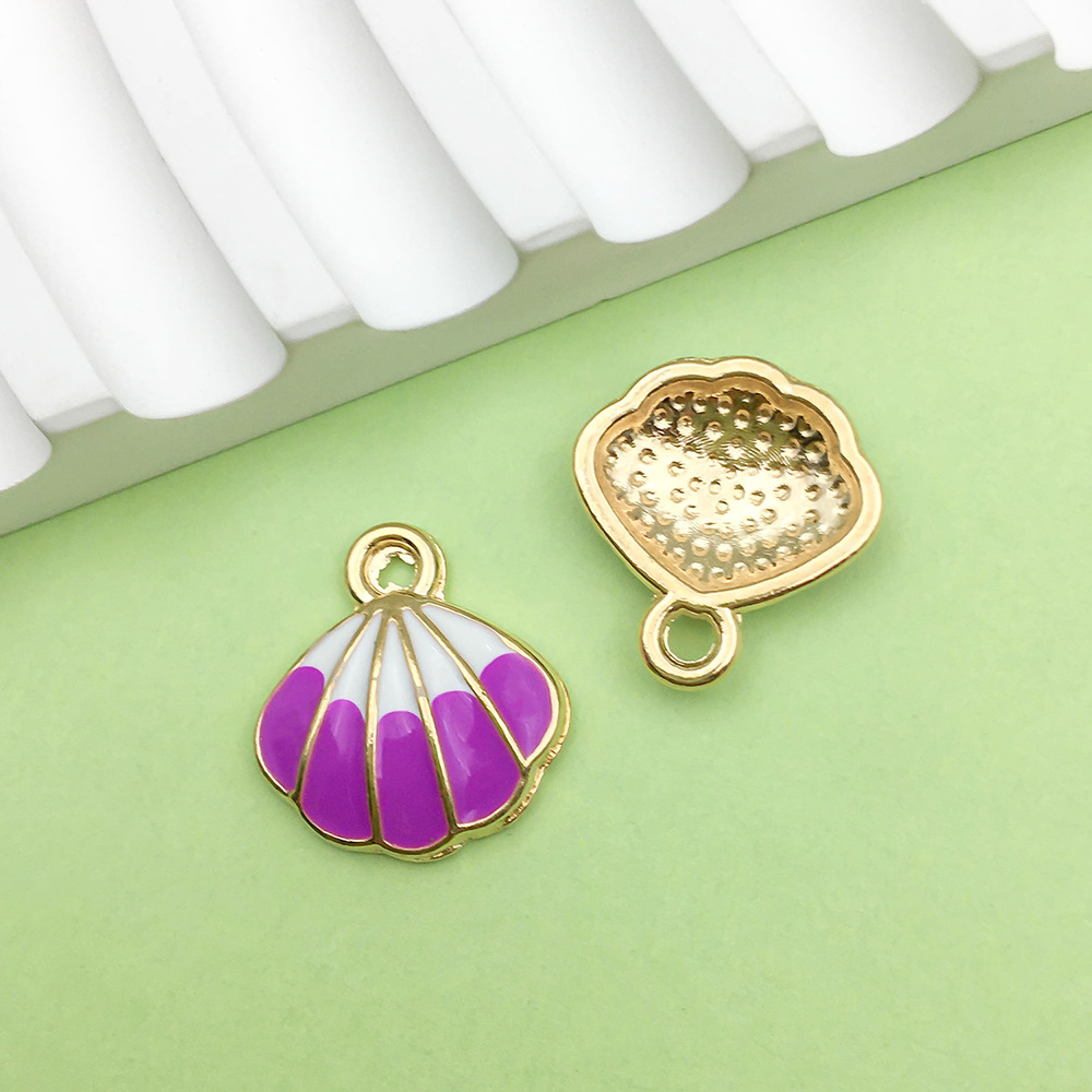 One purple seashell with oil droplets, 16*17mm, 1.4g, 12034g