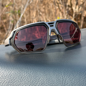 Gafas de Pesca Polarizadas UV400 con Lentes TAC y Marco de PC, Antideslumbrantes, para Deportes al Aire Libre, Pesca, Ciclismo, Conducción, Unisex, Negras - Product Image 1