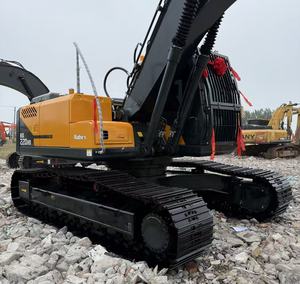 Excavadora Hidráulica de Orugas Usada Hyundai R220LC-9/9S de 22 Toneladas, Modelo 2024, Cucharón de 1.0m, Motor de 110kW, 500-1000 Horas, Original - Product Image 1
