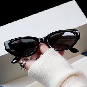 Lunettes de soleil œil de chat Jennie Style pour femmes, monture noire en PC, protection UV375, type 3, lunettes de soleil tendance - Product Image 3