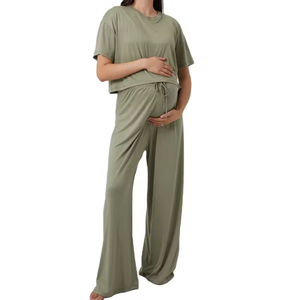 T-shirt à manches courtes et legging personnalisés vêtements de maison de maternité ensembles de vêtements de grossesse confortables ensemble de pyjama d'allaitement et de maternité - Product Image 2