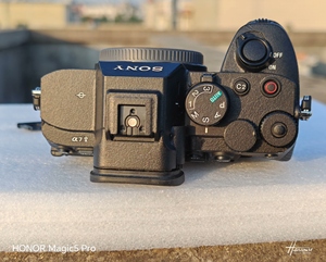 Cámara Sony A7M5 de Alta Gama, 33MP, Grabación de Video 4k, Usada - Product Image 4