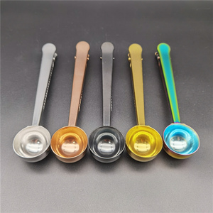 Meilleure vente cuillère à café en métal 2-en-1 cuillère à mesurer le lait et le café en acier inoxydable avec clip d'étanchéité pour sac de polissage miroir - Product Image 2