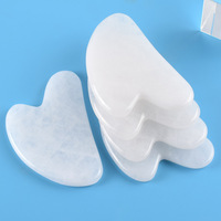 Outil de massage facial Gua Sha en jade blanc, personnalisé avec logo OEM, en forme de cœur, en cristal naturel, pour le visage, vente en gros