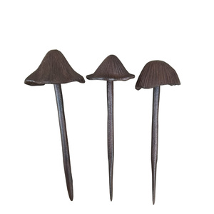 <span class=keywords><strong>Guide</strong></span> de tuyau d'arrosage Champignon décoratif de jardin - Product Image 1