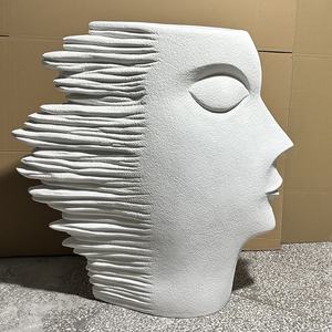 Ornamen Pot Tanaman Lantai Berbahan Fiberglass dengan Finishing Batu Pasir Gaya Art Deco untuk Penggunaan Dalam/Luar Ruangan, Taman Rumah, dan Lanskap - Product Image 3