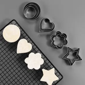 Ensemble de moules à biscuits en acier inoxydable, 12 pièces, en forme de cœur, de cercle d'étoile, pour la cuisson - Product Image 6