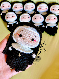 Llavero de <span class=keywords><strong>Amigurumi</strong></span> de Algodón Ecológico de Ganchillo, Novedoso y Adorable, con Diseño de Monja Religiosa, Juguete de Peluche Personalizado, Muñeca <span class=keywords><strong>Amigurumi</strong></span>, Llavero de Venta Caliente - Product Image 4