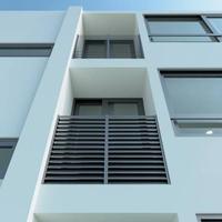 Lamelles en aluminium en forme de Z Windowmate pour l'ombrage des façades d'hôtels, design moderne, respectueux de l'environnement