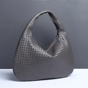 2023 New handmade woven handheld dumpling buns high quality pu leather fashion women's woven hand bag